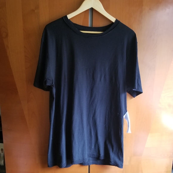 🆕  Gucci logo T-shirt - Picture 7 of 16